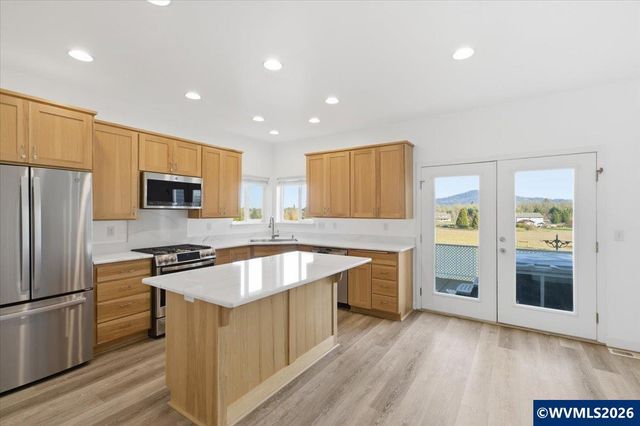 31265 S Main Rd, Lebanon, OR 97355