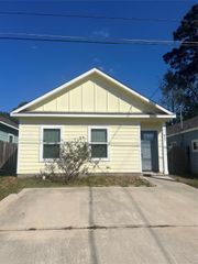 833 Omeara, Montgomery, TX 77316