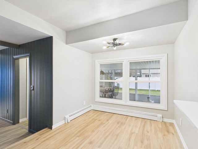 1316 MONTCLAIRE COURT, Appleton, WI 54915