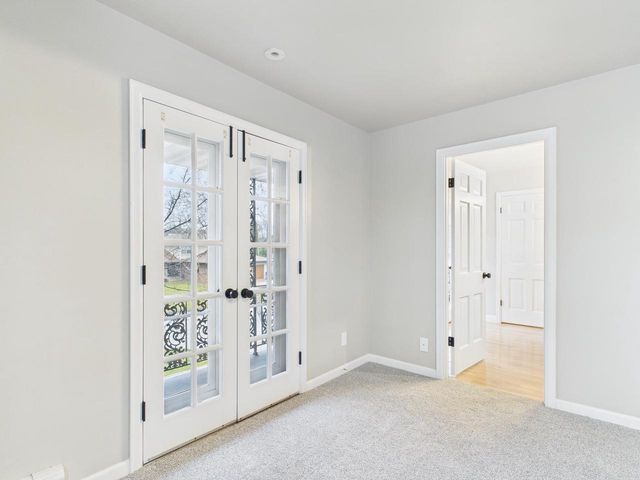 1316 MONTCLAIRE COURT, Appleton, WI 54915