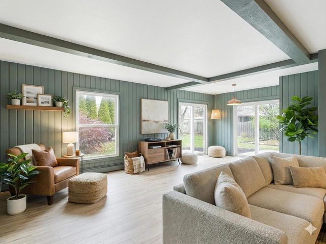 1316 MONTCLAIRE COURT, Appleton, WI 54915