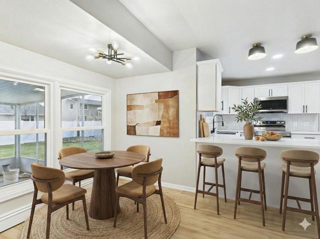 1316 MONTCLAIRE COURT, Appleton, WI 54915