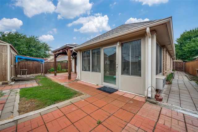 2100 Scott Creek Drive, Little Elm, TX 75068