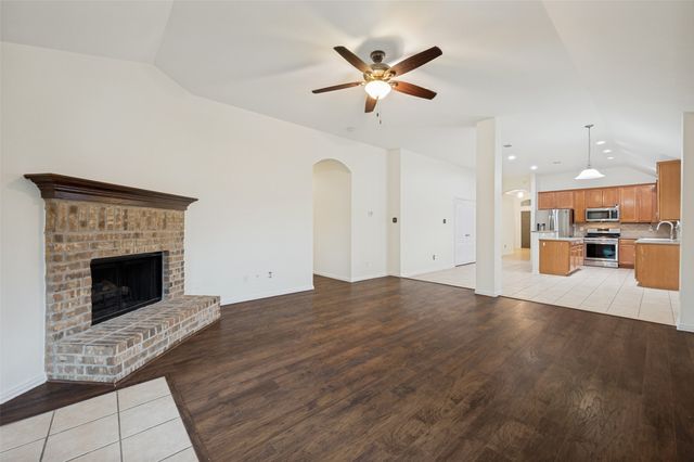 2100 Scott Creek Drive, Little Elm, TX 75068