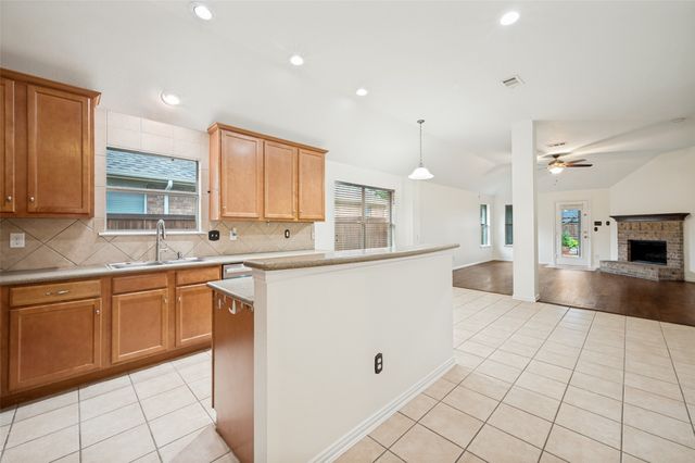 2100 Scott Creek Drive, Little Elm, TX 75068