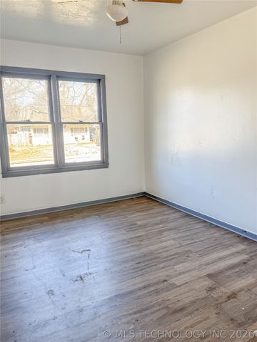 808 B St SE, Ardmore, OK 73401