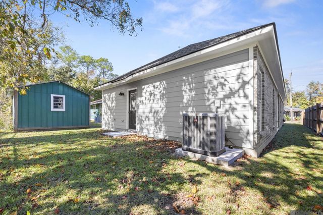 3220 Jackson St, Baker, LA 70714