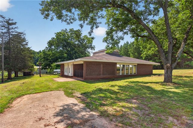 1412 Simpson Road, Pendleton, SC 29670