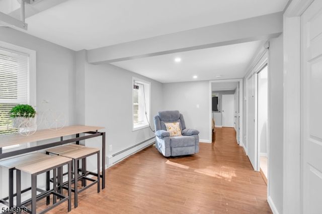 69 Roosevelt Ave, Jefferson Twp., NJ 07438