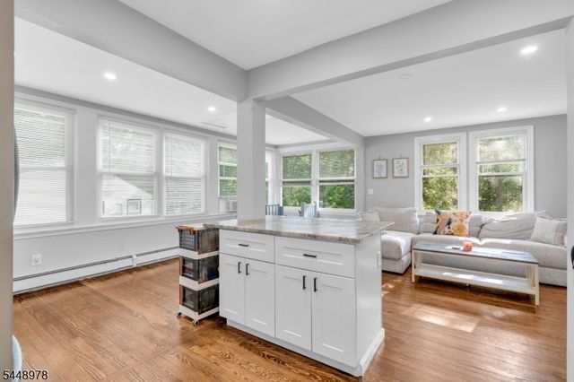 69 Roosevelt Ave, Jefferson Twp., NJ 07438