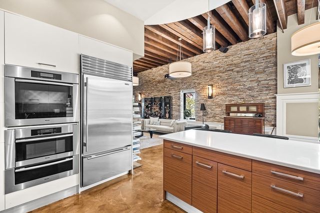 199 State St 201, Boston, MA 02109