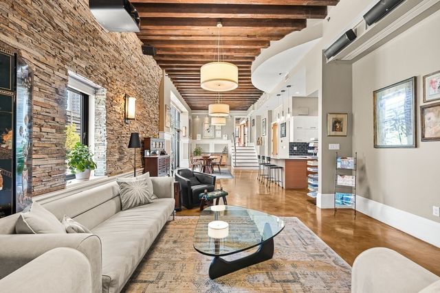 199 State St 201, Boston, MA 02109