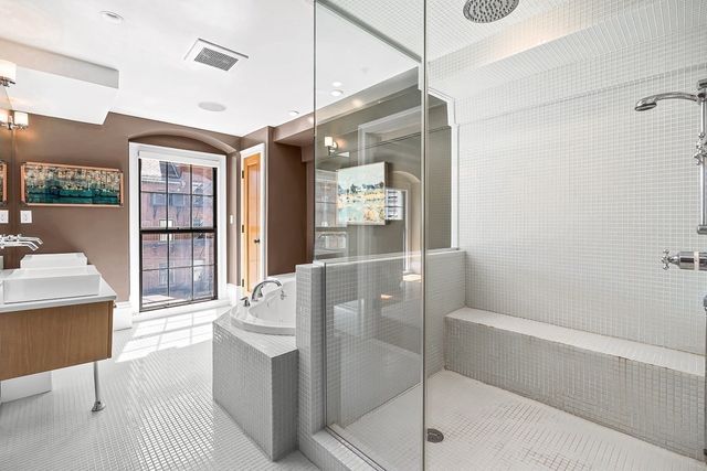 199 State St 201, Boston, MA 02109