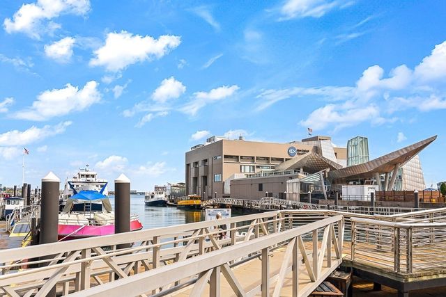 199 State St 201, Boston, MA 02109