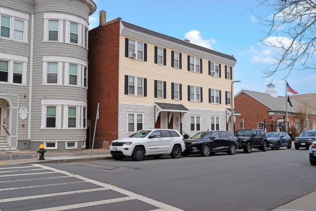428-432 E 3rd Street, Boston, MA 02127