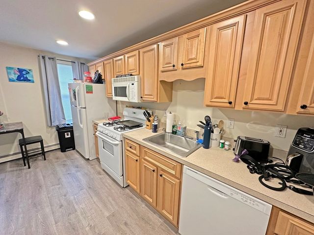 428-432 E 3rd Street, Boston, MA 02127