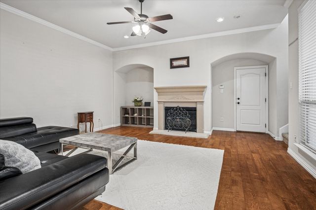 2470 Sunderland Lane, Lewisville, TX 75067