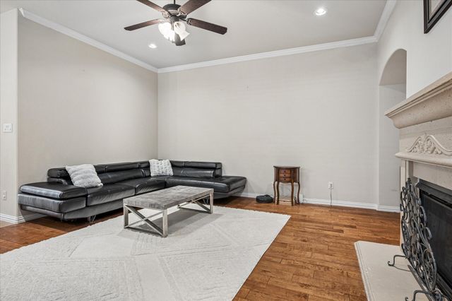 2470 Sunderland Lane, Lewisville, TX 75067