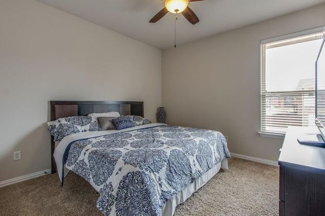 2470 Sunderland Lane, Lewisville, TX 75067