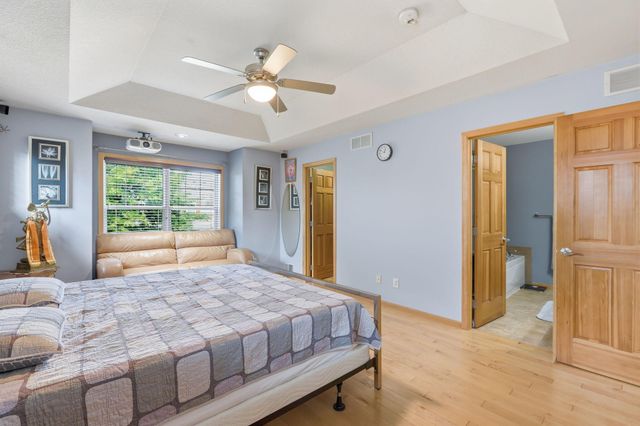 3395 Cherry Lane A, Woodbury, MN 55129