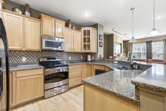 3395 Cherry Lane A, Woodbury, MN 55129