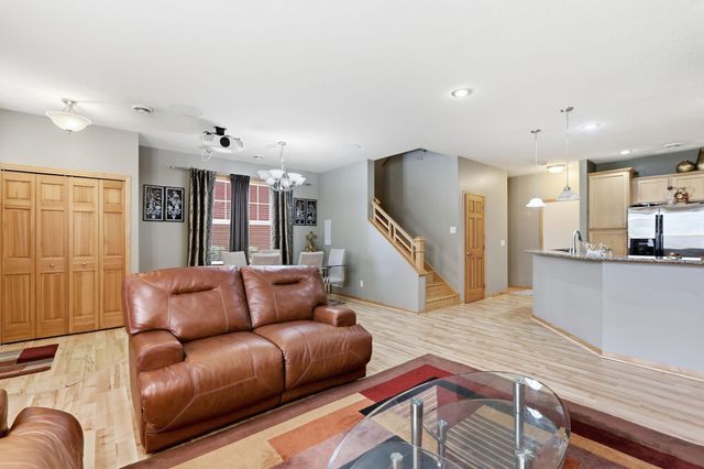 3395 Cherry Lane A, Woodbury, MN 55129
