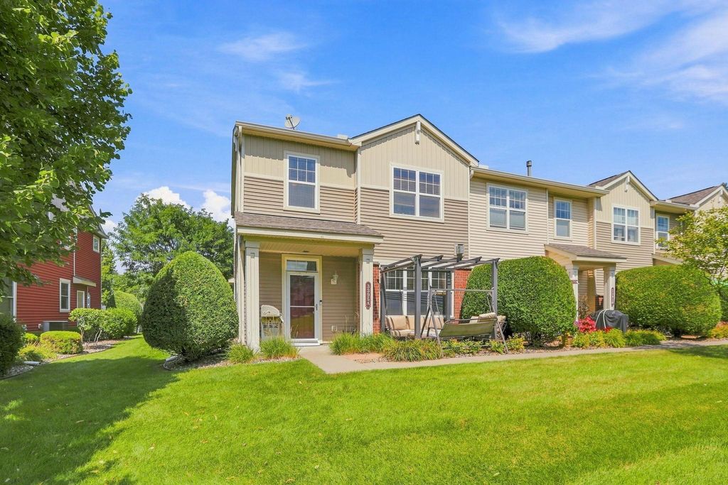 3395 Cherry Lane A, Woodbury, MN 55129