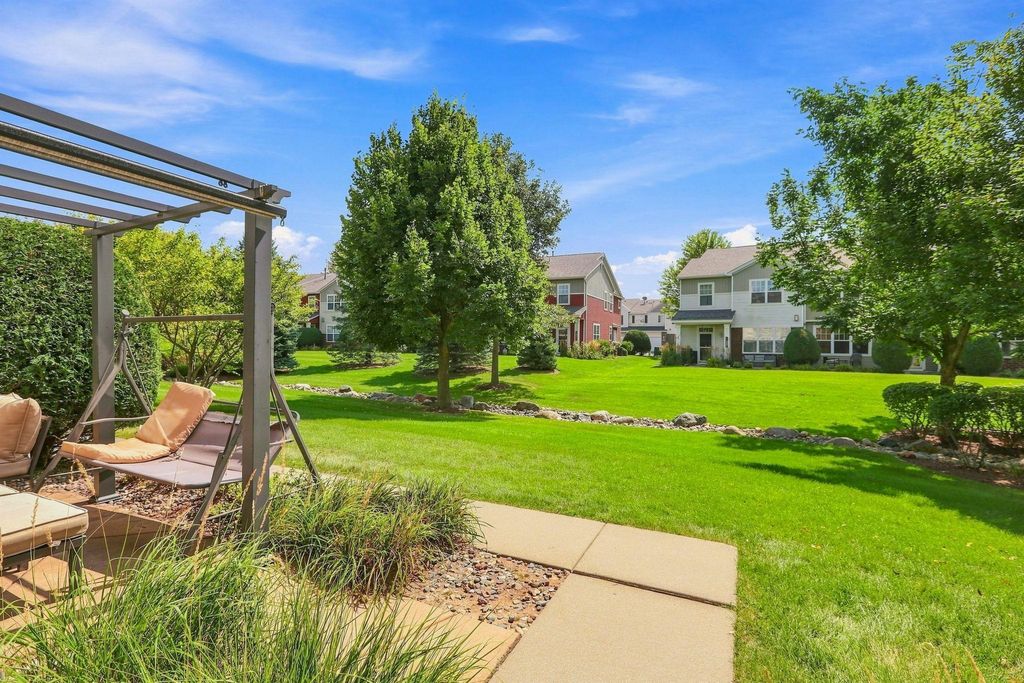 3395 Cherry Lane A, Woodbury, MN 55129 — photo 2