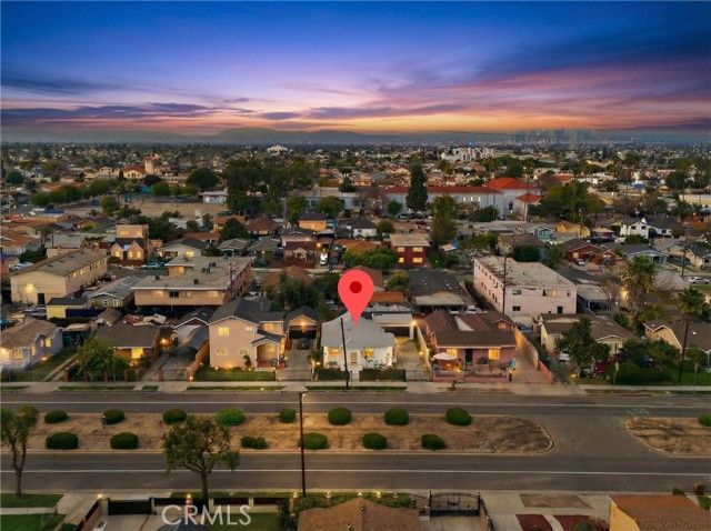 1111 W 98th Street, Los Angeles, CA 90044