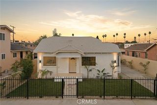 1111 W 98th Street, Los Angeles, CA 90044