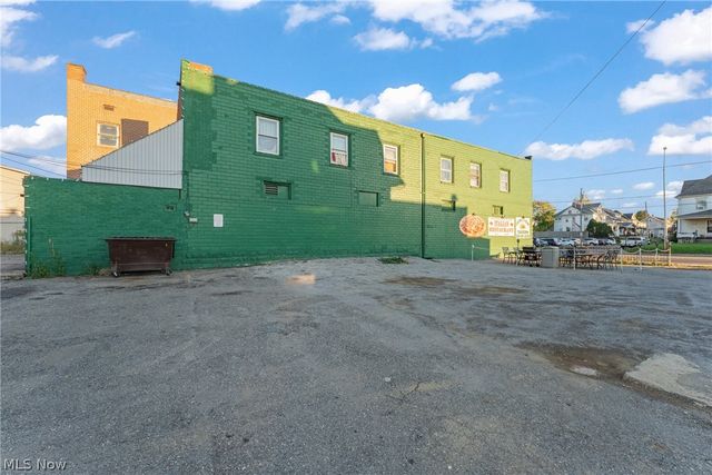 3013 Tuscarawas Street W, Canton, OH 44708