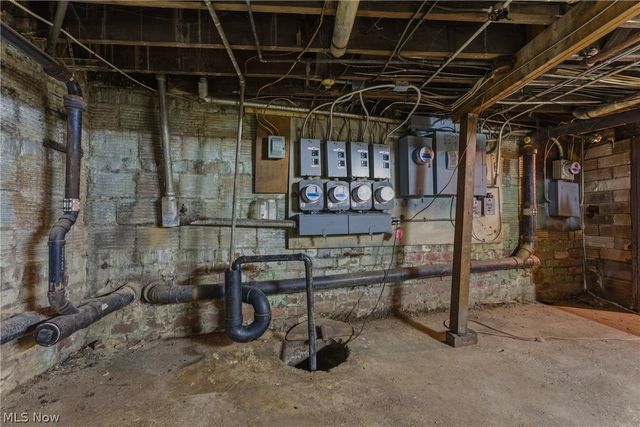 3013 Tuscarawas Street W, Canton, OH 44708