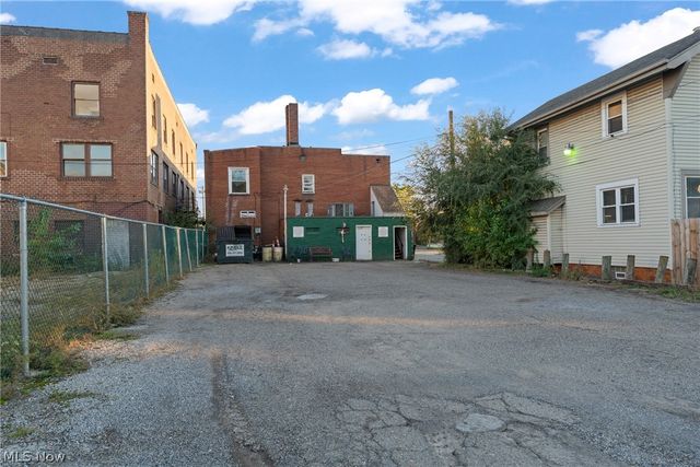 3013 Tuscarawas Street W, Canton, OH 44708