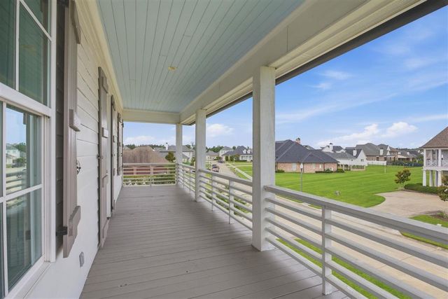 6415 White Oleander Circle E, Lake Charles, LA 70605