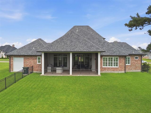 6415 White Oleander Circle E, Lake Charles, LA 70605