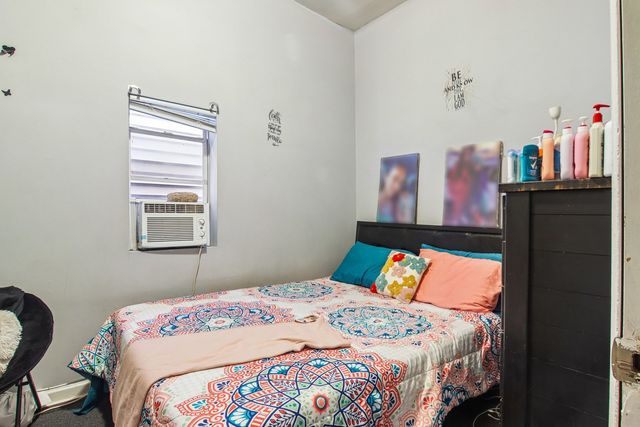 4448 S PRINCETON Avenue, Chicago, IL 60609