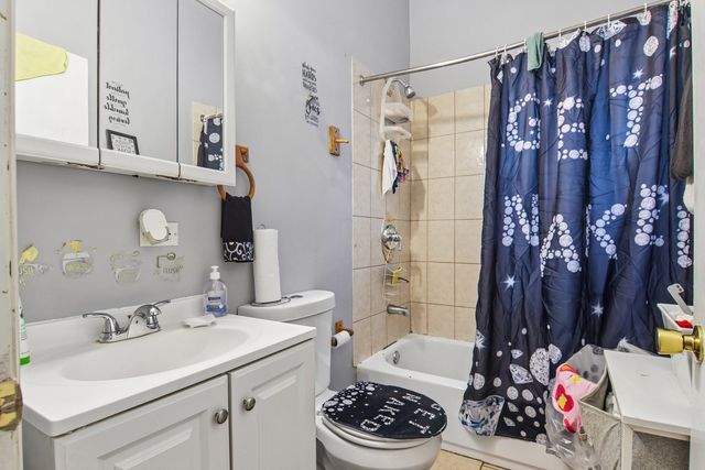 4448 S PRINCETON Avenue, Chicago, IL 60609