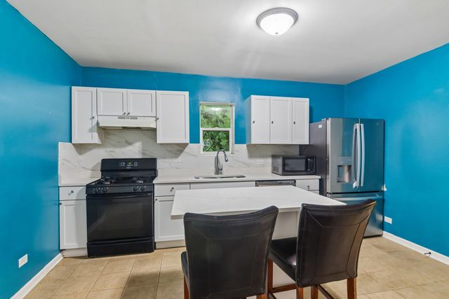 4448 S PRINCETON Avenue, Chicago, IL 60609