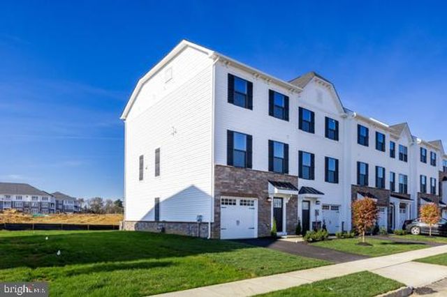 31 SAGE WAY, Mount Laurel, NJ 08054