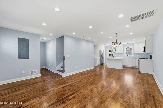 270 Alpine Way, Laurence Harbor, NJ 08879