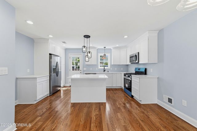 270 Alpine Way, Laurence Harbor, NJ 08879