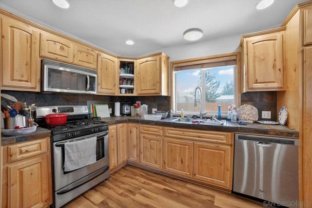 1636 Malabar WY, Big Bear, CA 92314