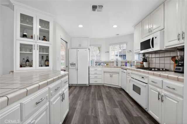 4507 Sealion Lane, Bakersfield, CA 93312