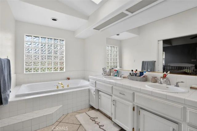 4507 Sealion Lane, Bakersfield, CA 93312