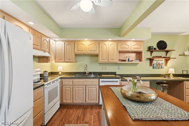 17650 Walnut Trail, Chagrin Falls, OH 44023