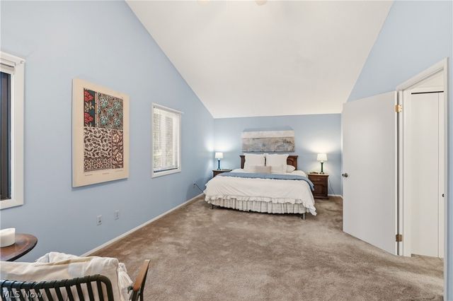 17650 Walnut Trail, Chagrin Falls, OH 44023
