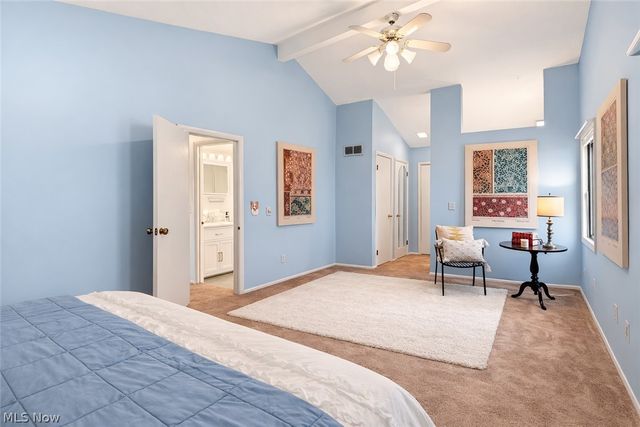17650 Walnut Trail, Chagrin Falls, OH 44023