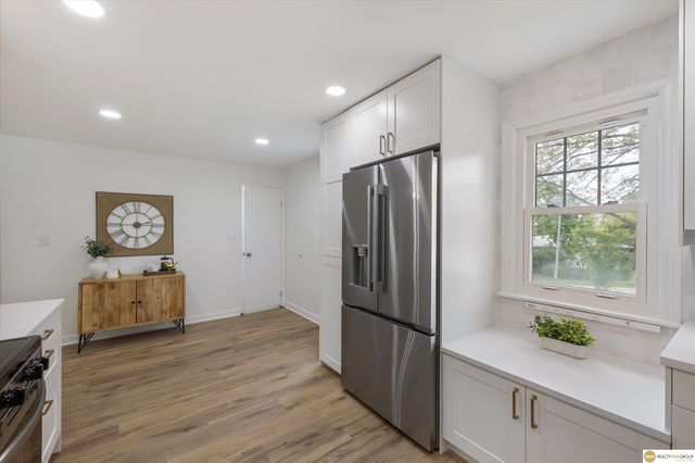 505 Beverly Drive, Omaha, NE 68114