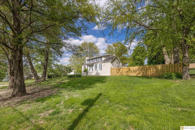 505 Beverly Drive, Omaha, NE 68114