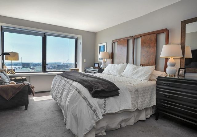65 East India Row 26F, Boston, MA 02110